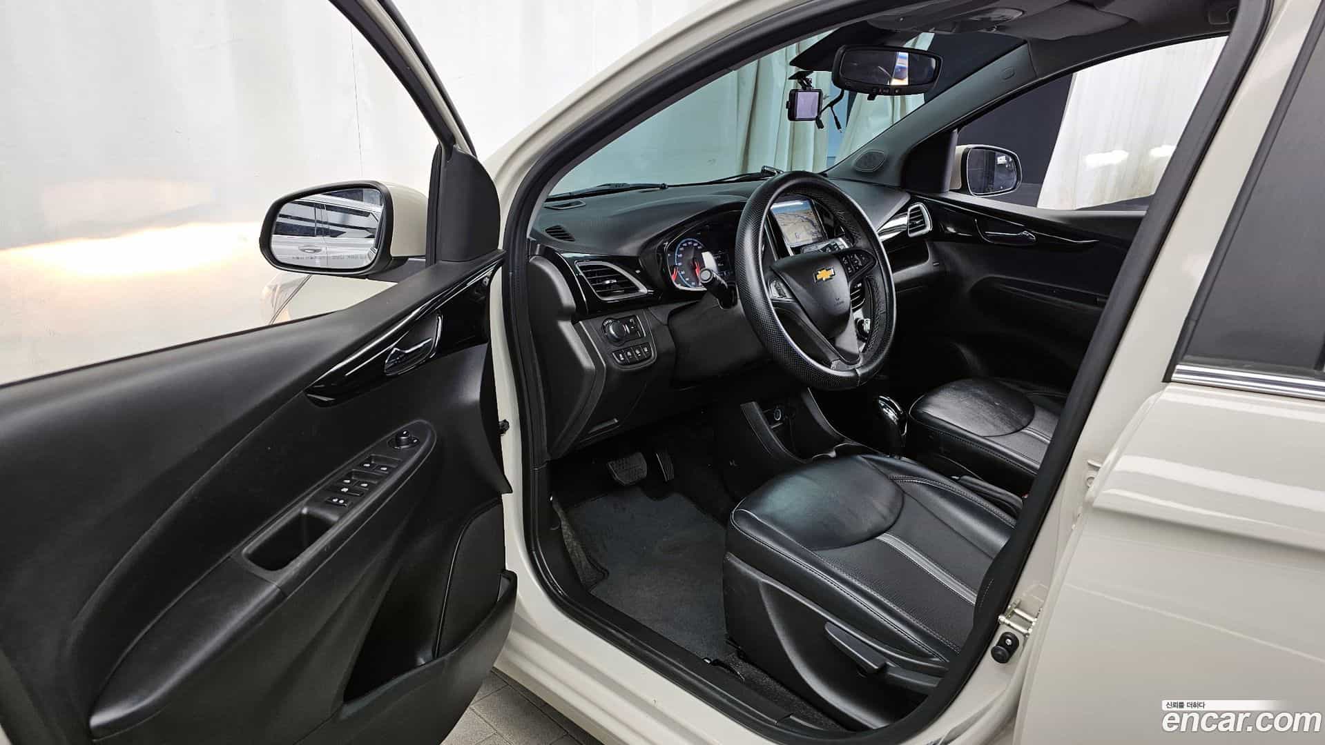 Spark Chevrolet 2018.6-INNER-010