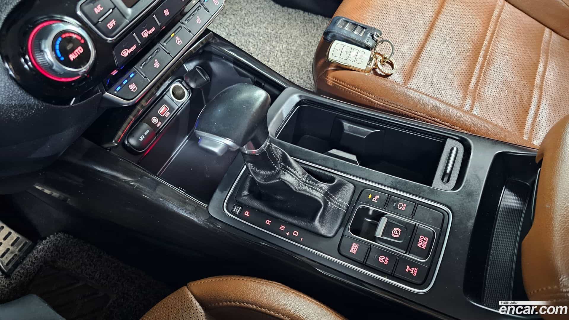 Sorento Kia 2018.6-INNER-009