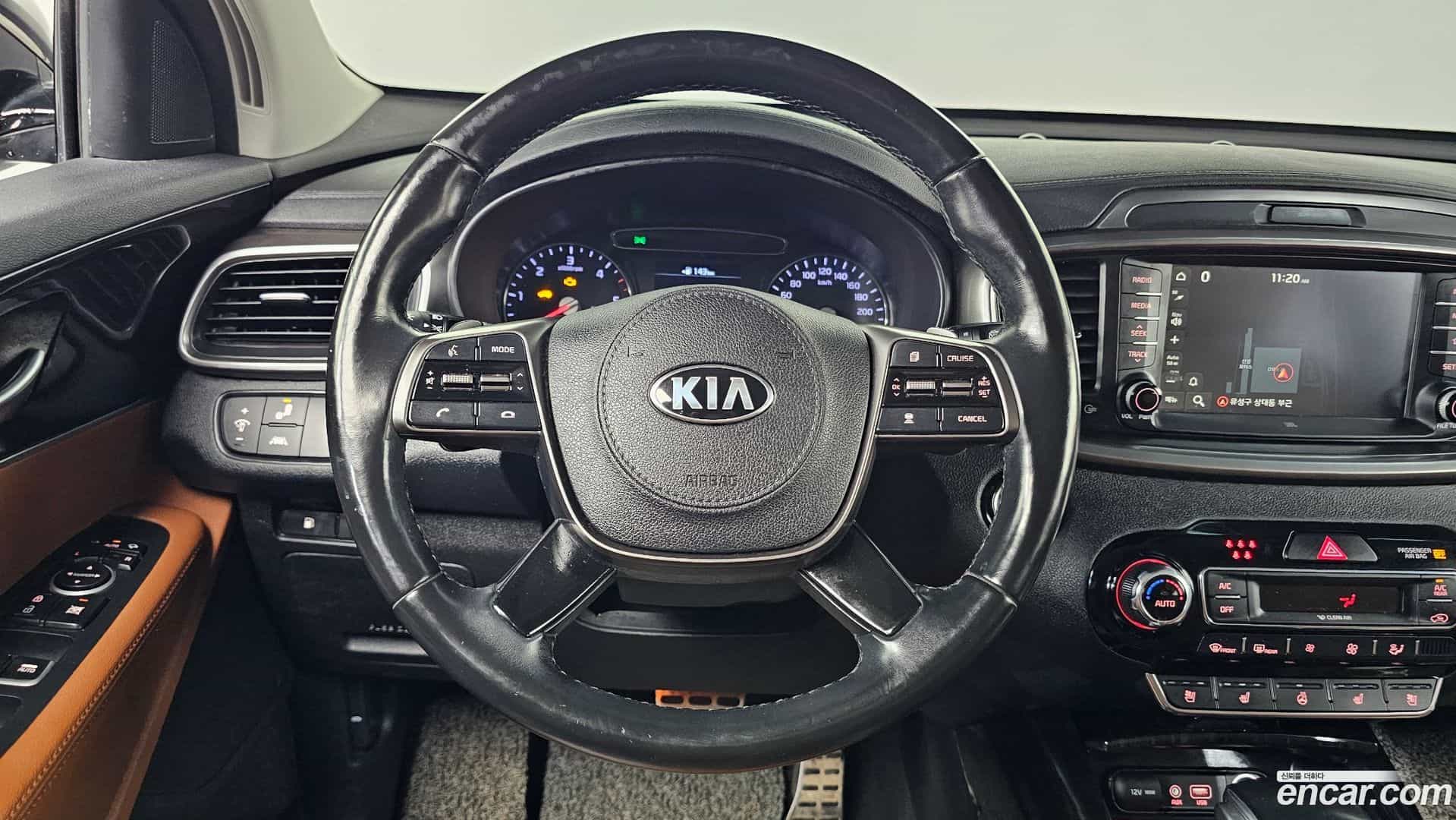 Sorento Kia 2018.6-OPTION-019