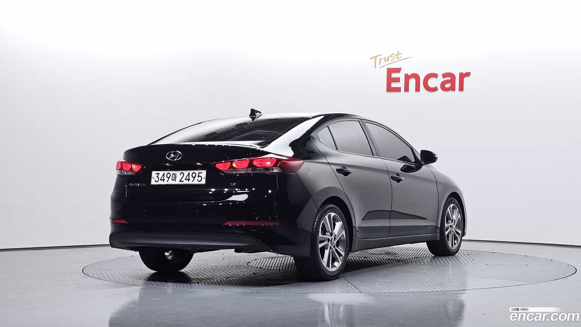AVANTE Hyundai 2018.3-OUTER-002