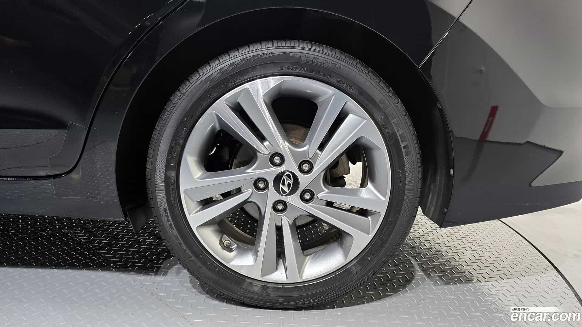 AVANTE Hyundai 2018.3-OUTER-005
