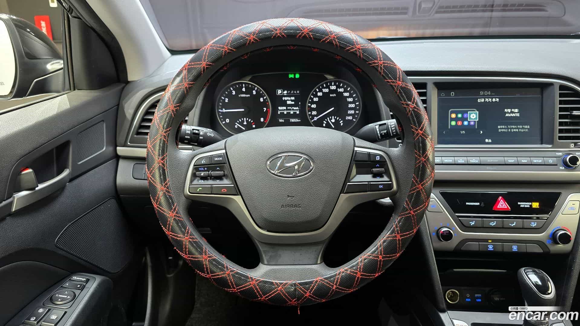 AVANTE Hyundai 2018.3-OPTION-017