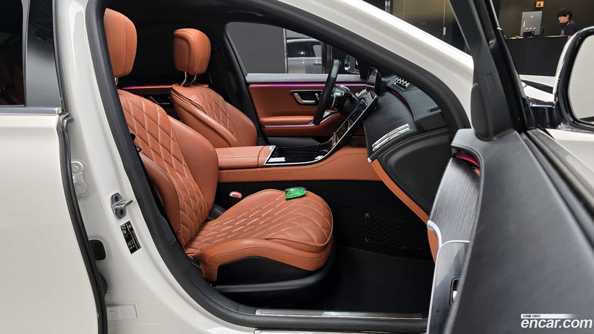 S-Class Mercedes-Benz 2022.1-INNER-010