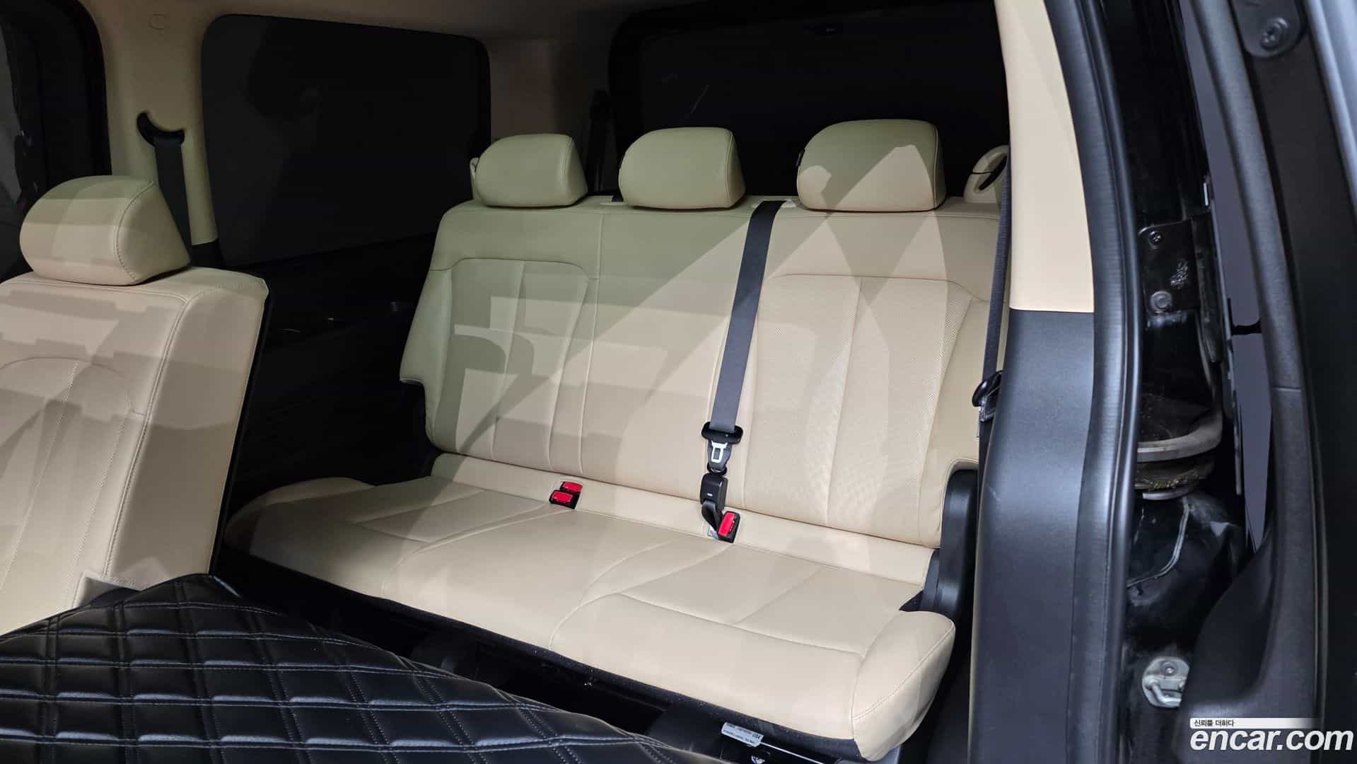 Staria Hyundai 2022.4-OPTION-017