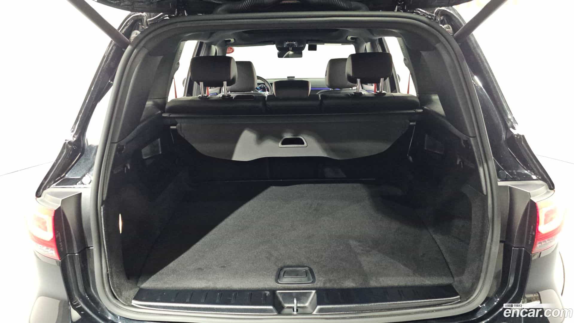 GLB-Class Mercedes-Benz 2022.11-OPTION-024