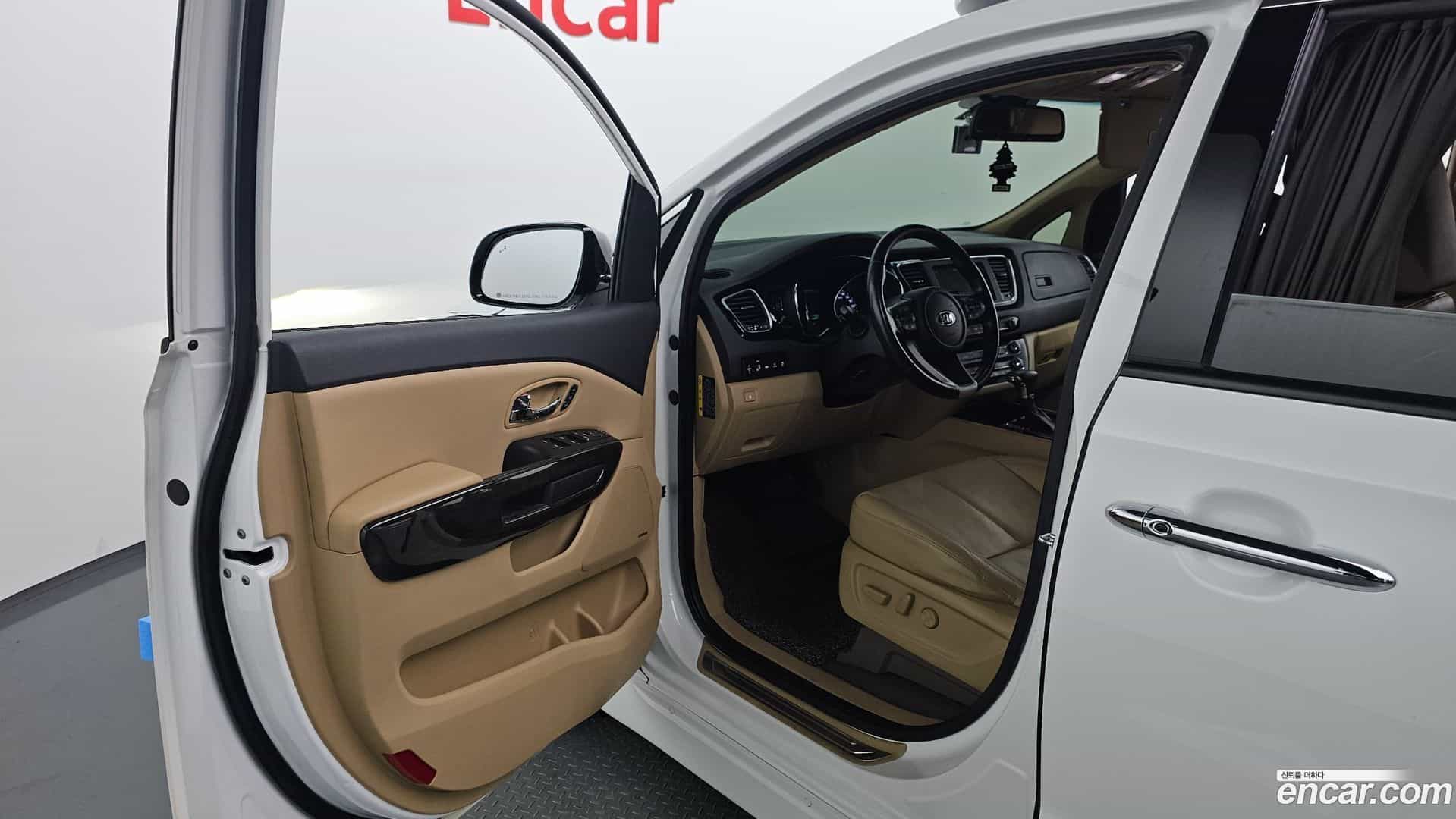 Canival Kia 2018.9-INNER-010