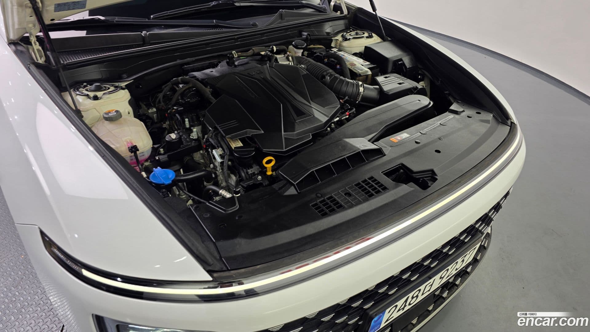 Main__Slider__Photo:Grandeur Hyundai 2023.2-5