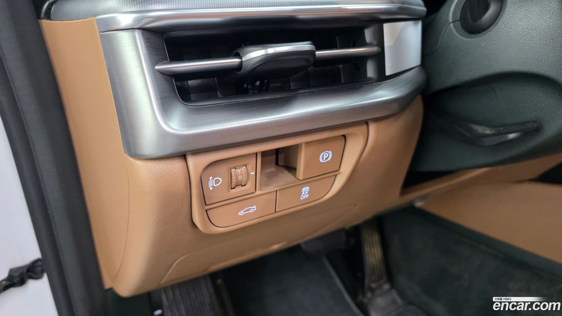 Main__Slider__Photo:Grandeur Hyundai 2023.2-16