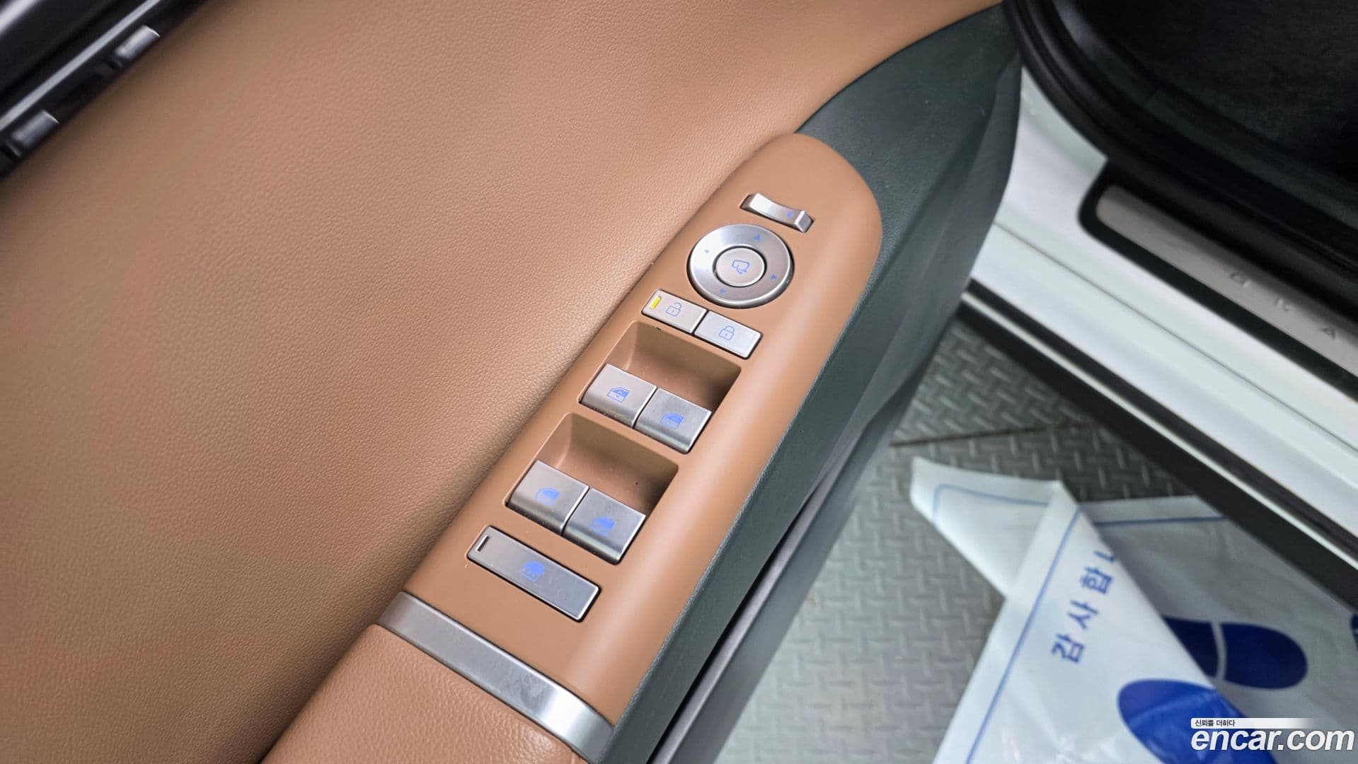 Main__Slider__Photo:Grandeur Hyundai 2023.2-33