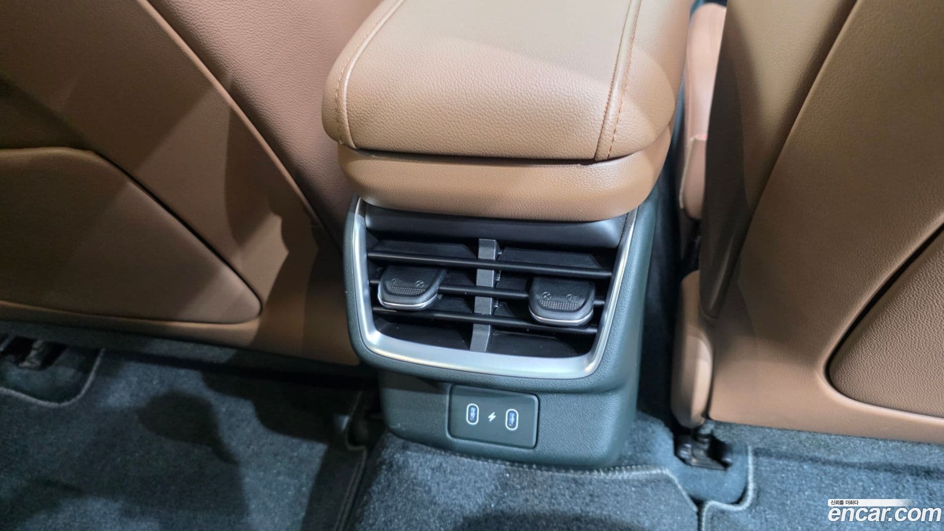 Main__Slider__Photo:Grandeur Hyundai 2023.2-35