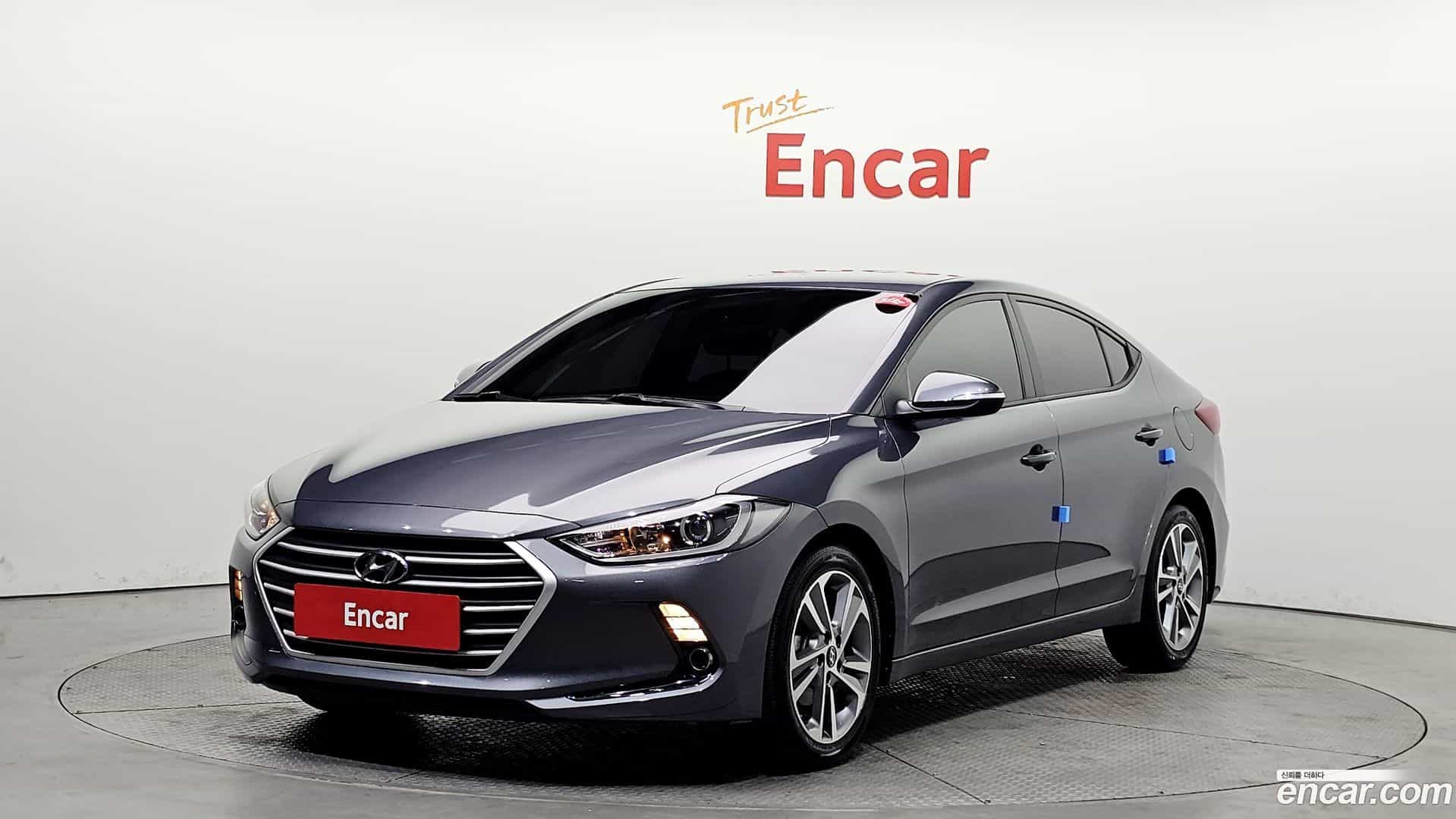 AVANTE Hyundai 2018.7-OUTER-001