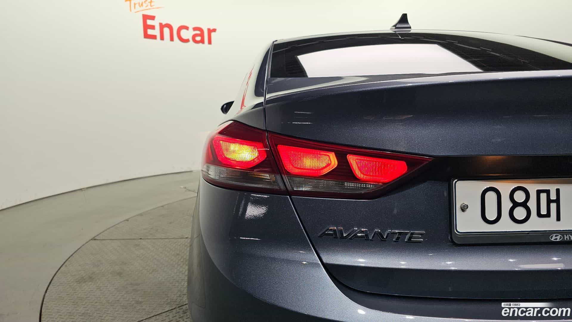AVANTE Hyundai 2018.7-OUTER-033