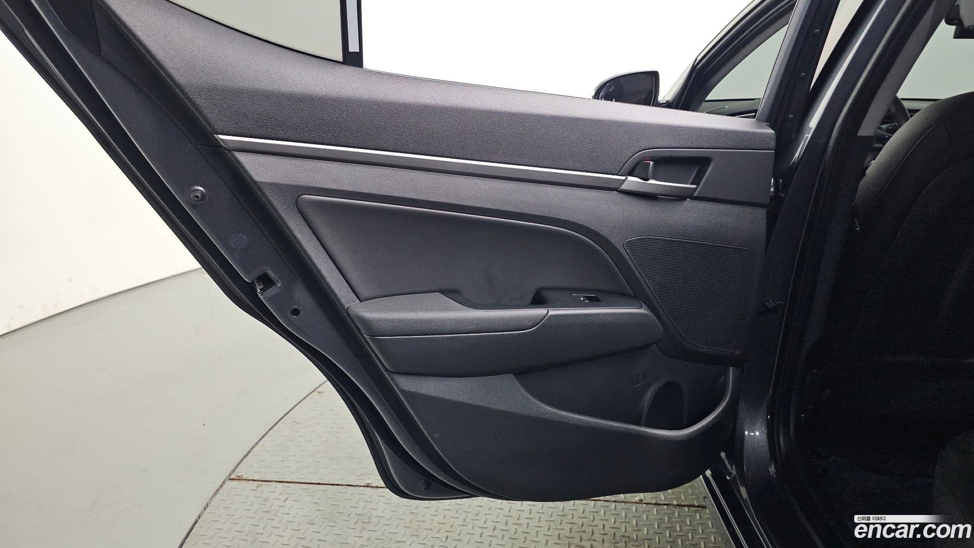 Main__Slider__Photo:AVANTE Hyundai 2018.7-24