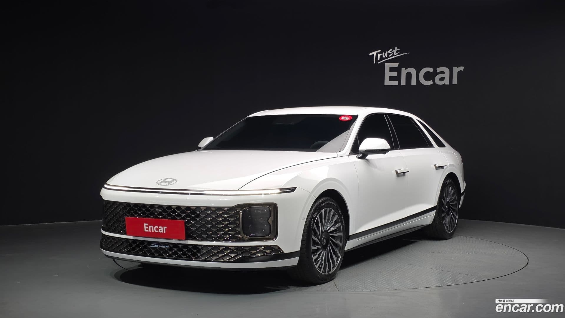 Main__Slider__Photo:Grandeur Hyundai 2025.3-0