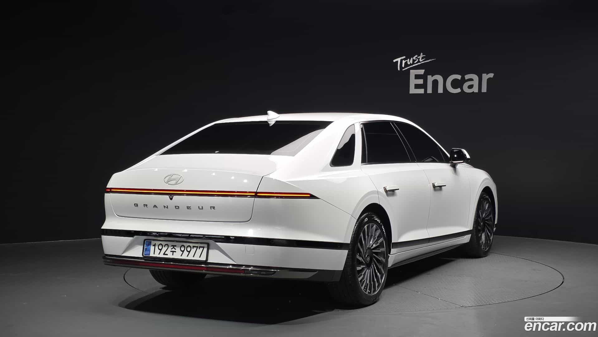 Grandeur Hyundai 2025.3-OUTER-002