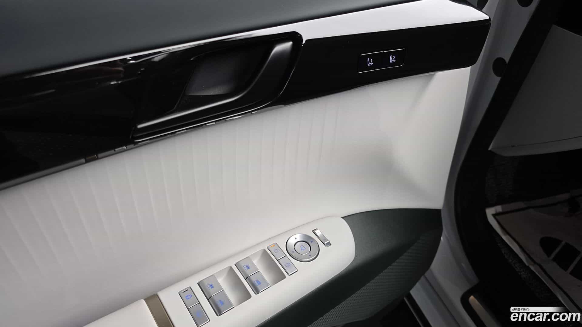 Grandeur Hyundai 2025.3-OPTION-017