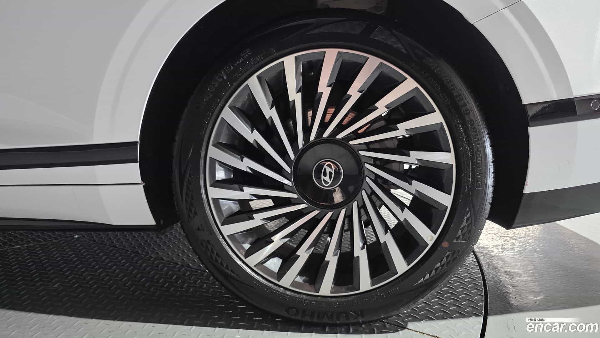 Grandeur Hyundai 2025.3-OUTER-031