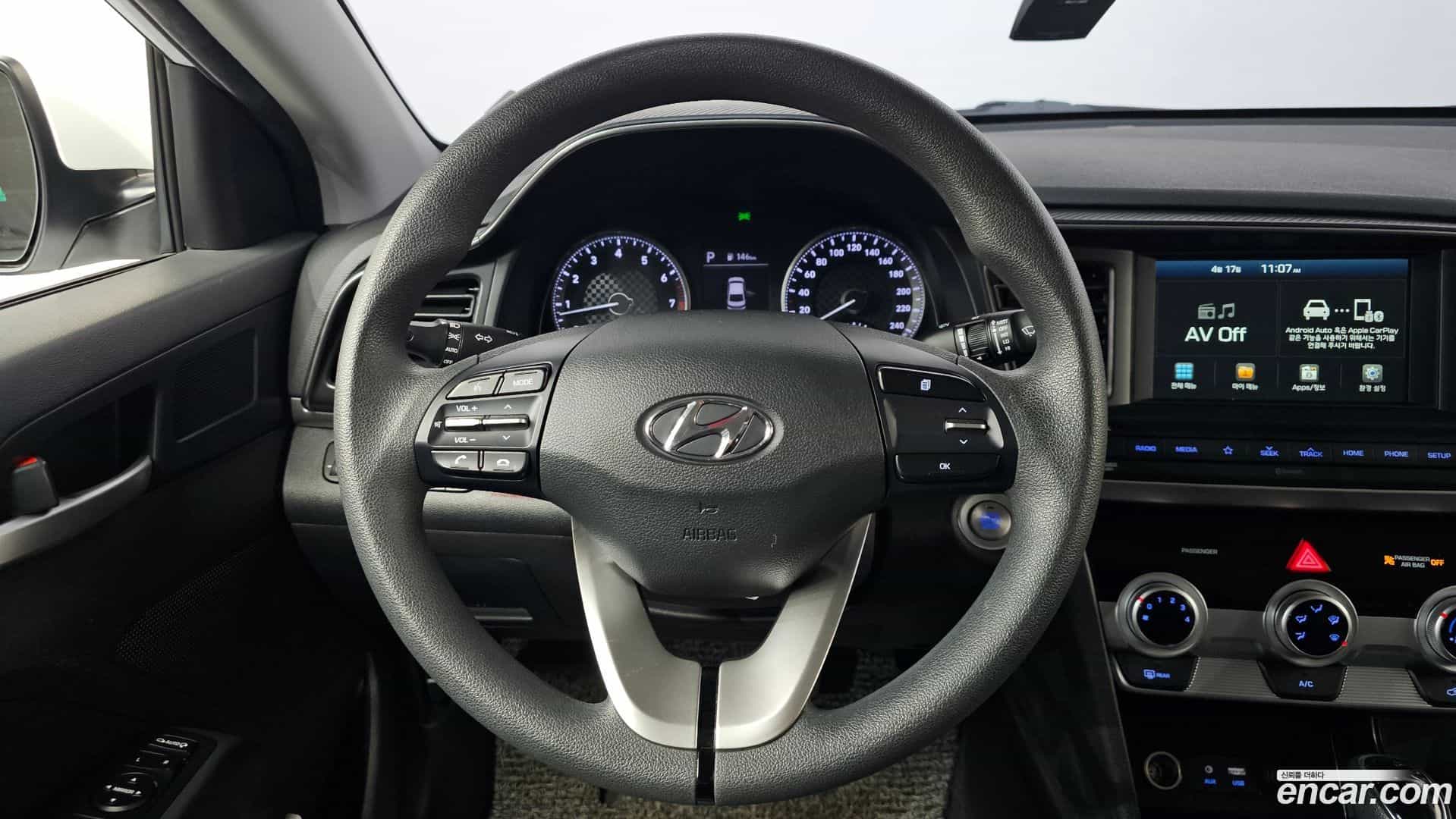 AVANTE Hyundai 2019.11-OPTION-016