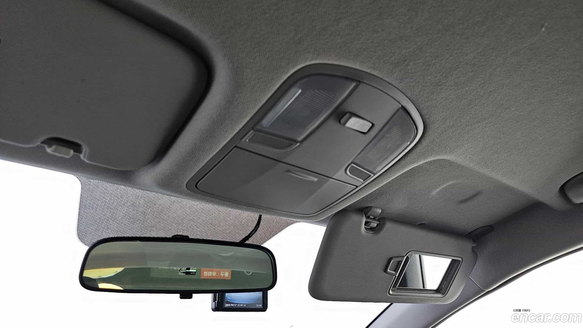 AVANTE Hyundai 2019.11-OPTION-023