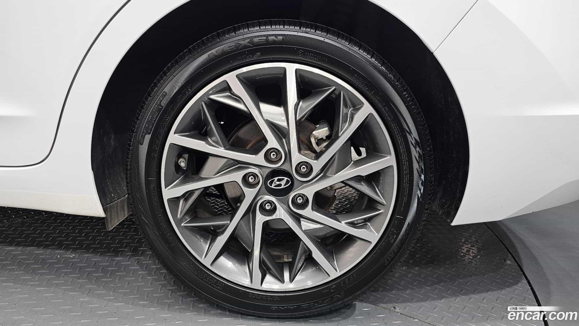 AVANTE Hyundai 2019.11-OUTER-031