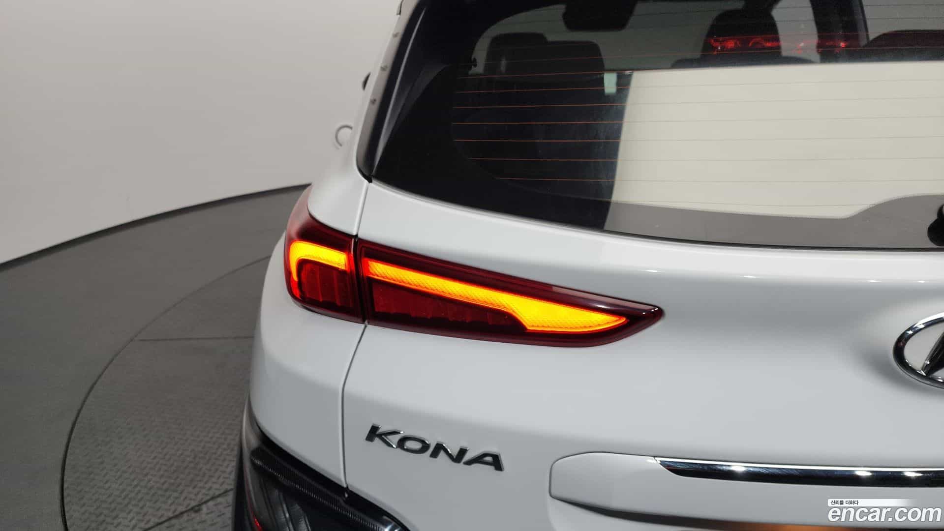 Kona Hyundai 2022.0-OUTER-033