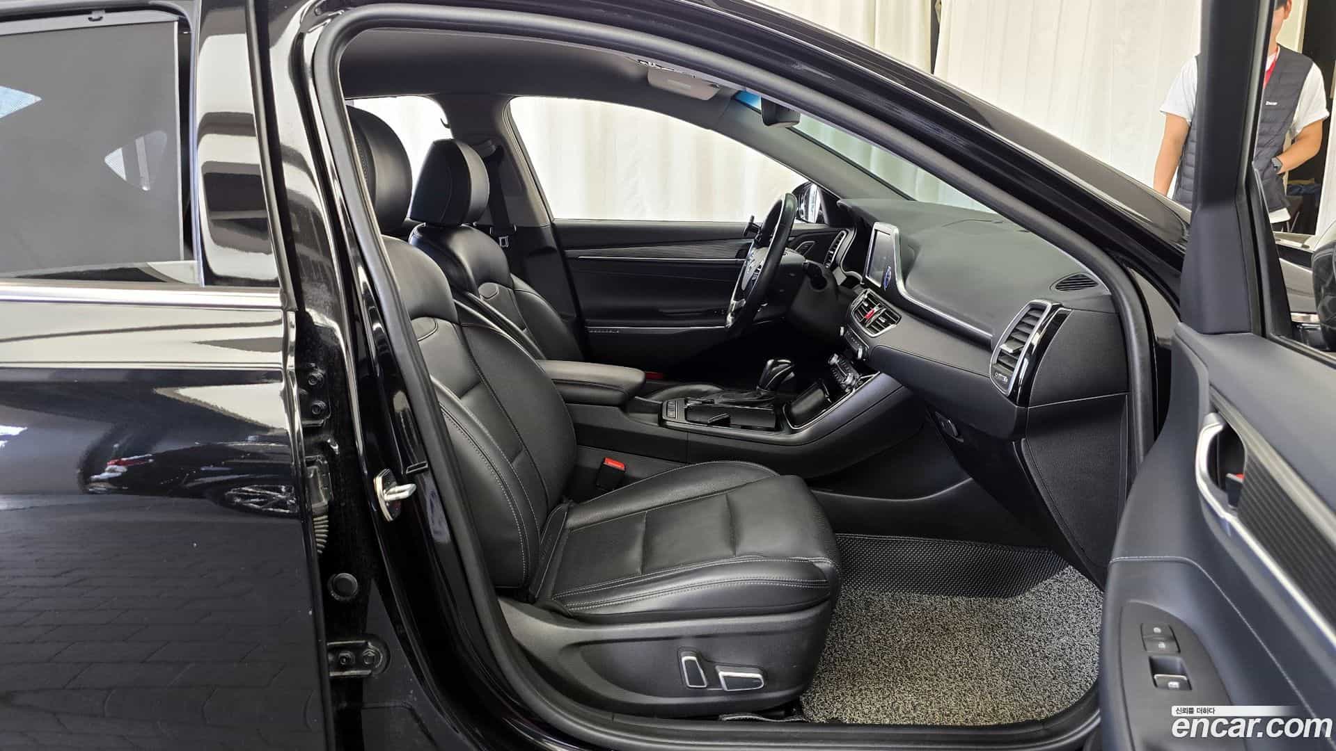 Grandeur Hyundai 2018.10-OPTION-016