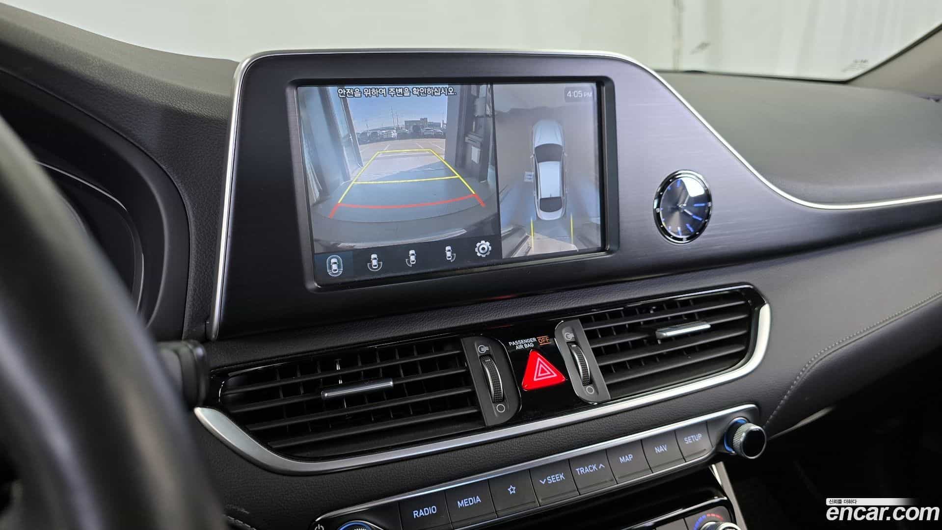 Grandeur Hyundai 2018.10-OPTION-019