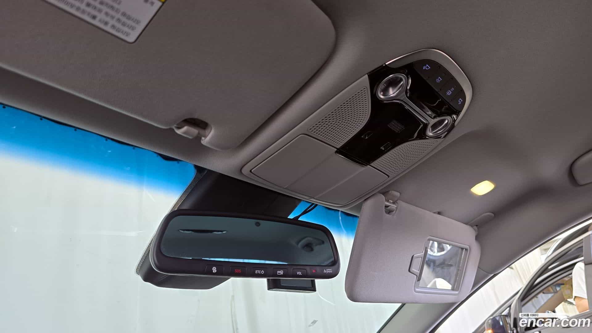 Grandeur Hyundai 2018.10-OPTION-021