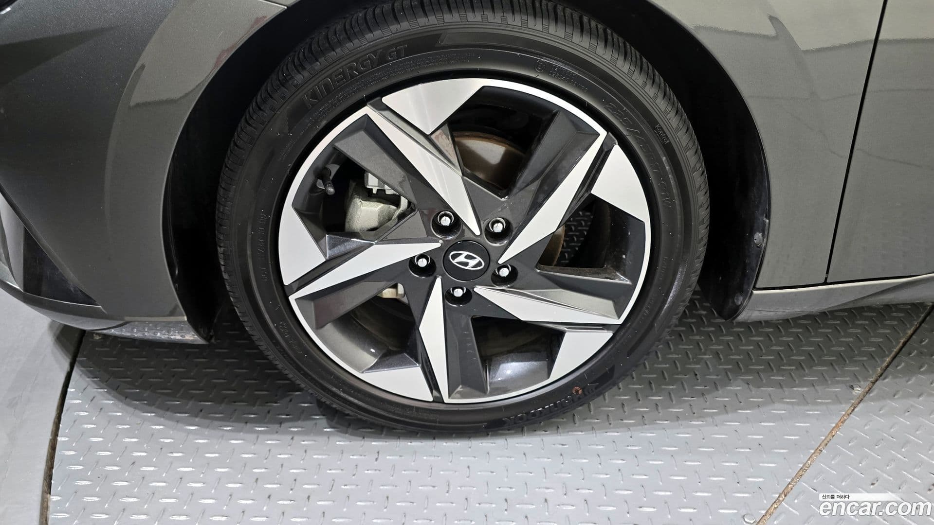 Main__Slider__Photo:AVANTE Hyundai 2022.2-4
