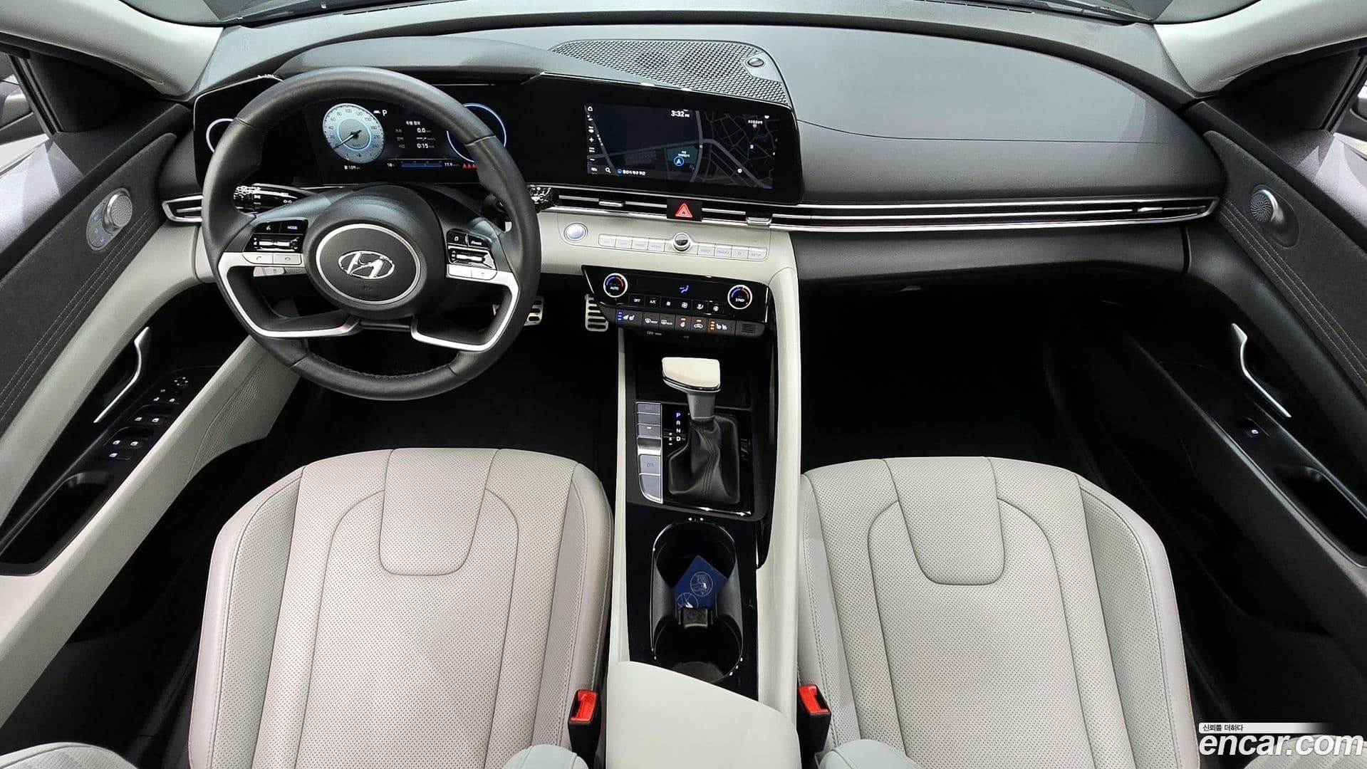 Main__Slider__Photo:AVANTE Hyundai 2022.2-6