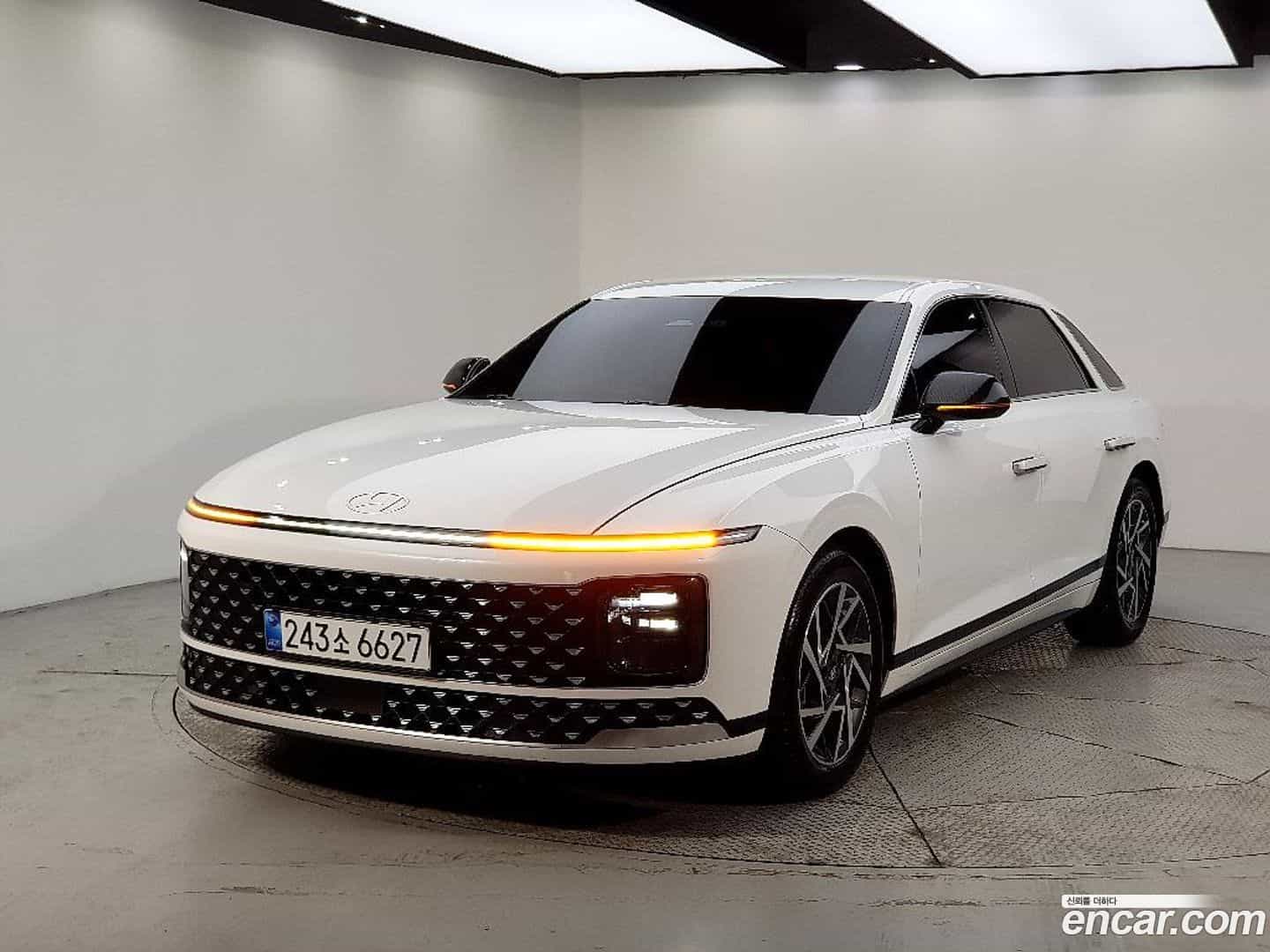 Grandeur Hyundai 2024.6-OUTER-001