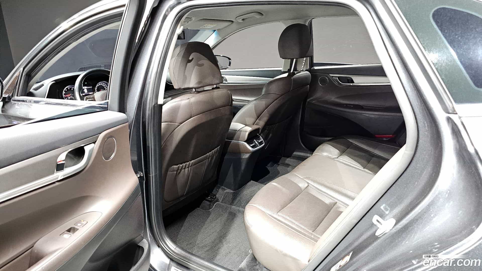 Grandeur Hyundai 2020.8-INNER-036