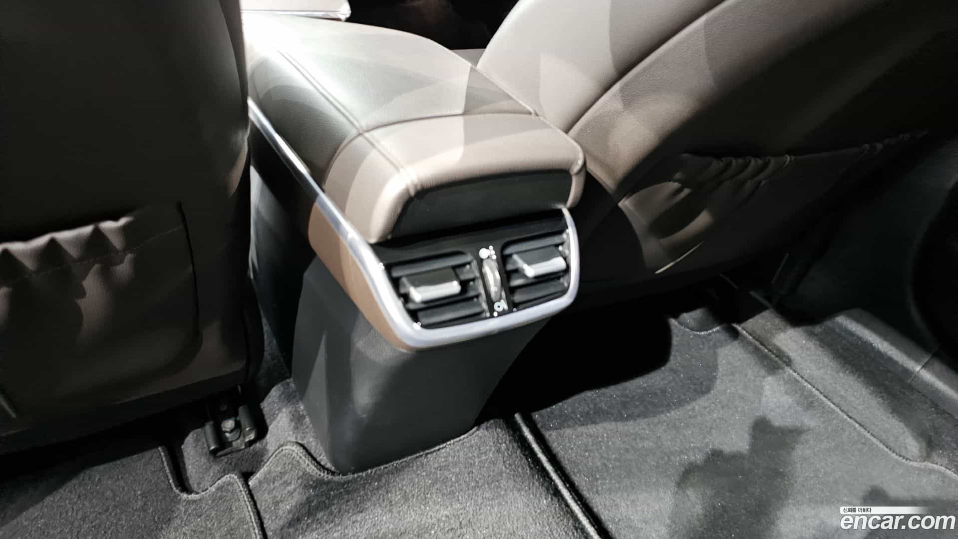 Grandeur Hyundai 2020.8-OPTION-044