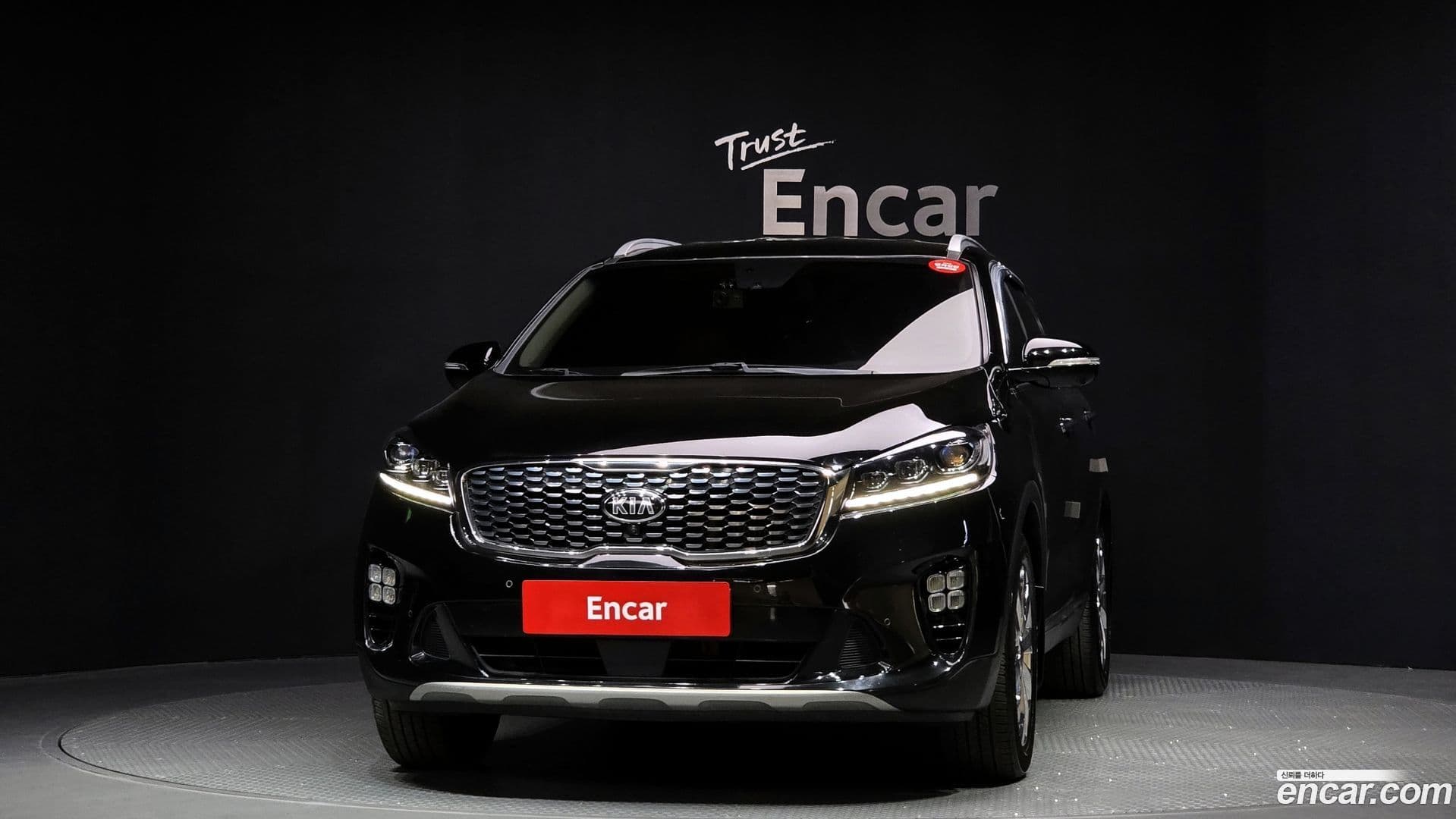 Main__Slider__Photo:Sorento Kia 2018.9-2