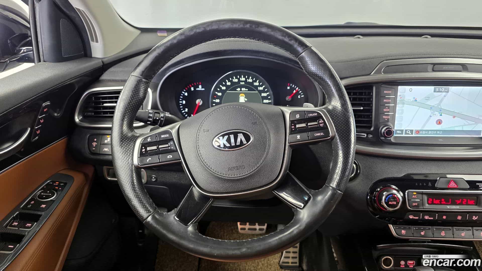 Sorento Kia 2018.9-OPTION-017