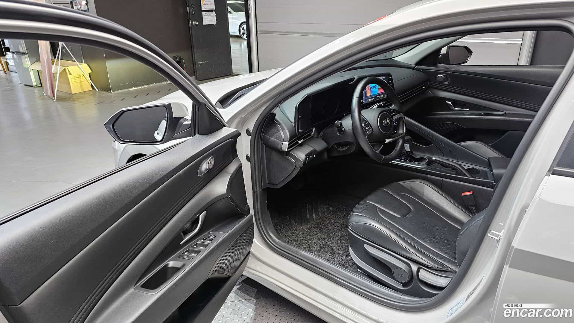 AVANTE Hyundai 2021.3-INNER-010