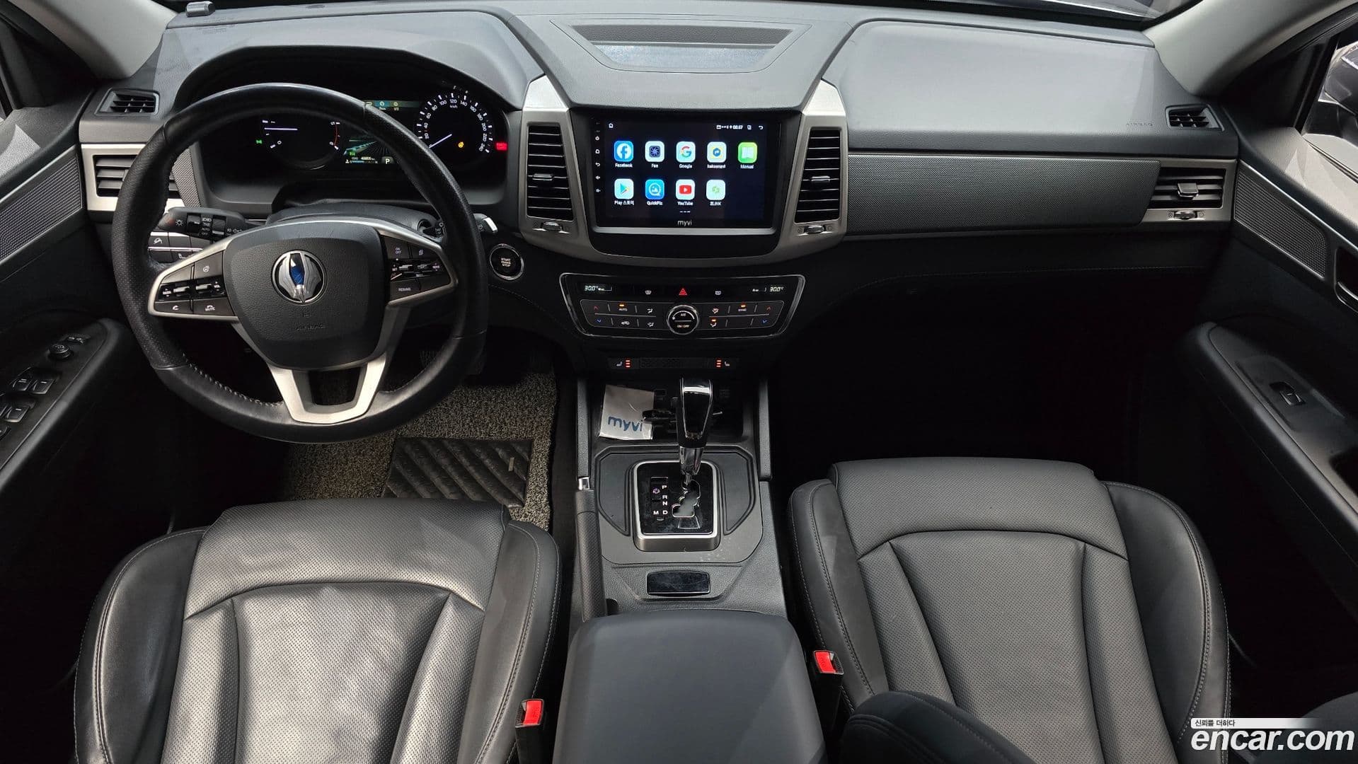 Main__Slider__Photo:Rexton KG Mobility 2018.9-6