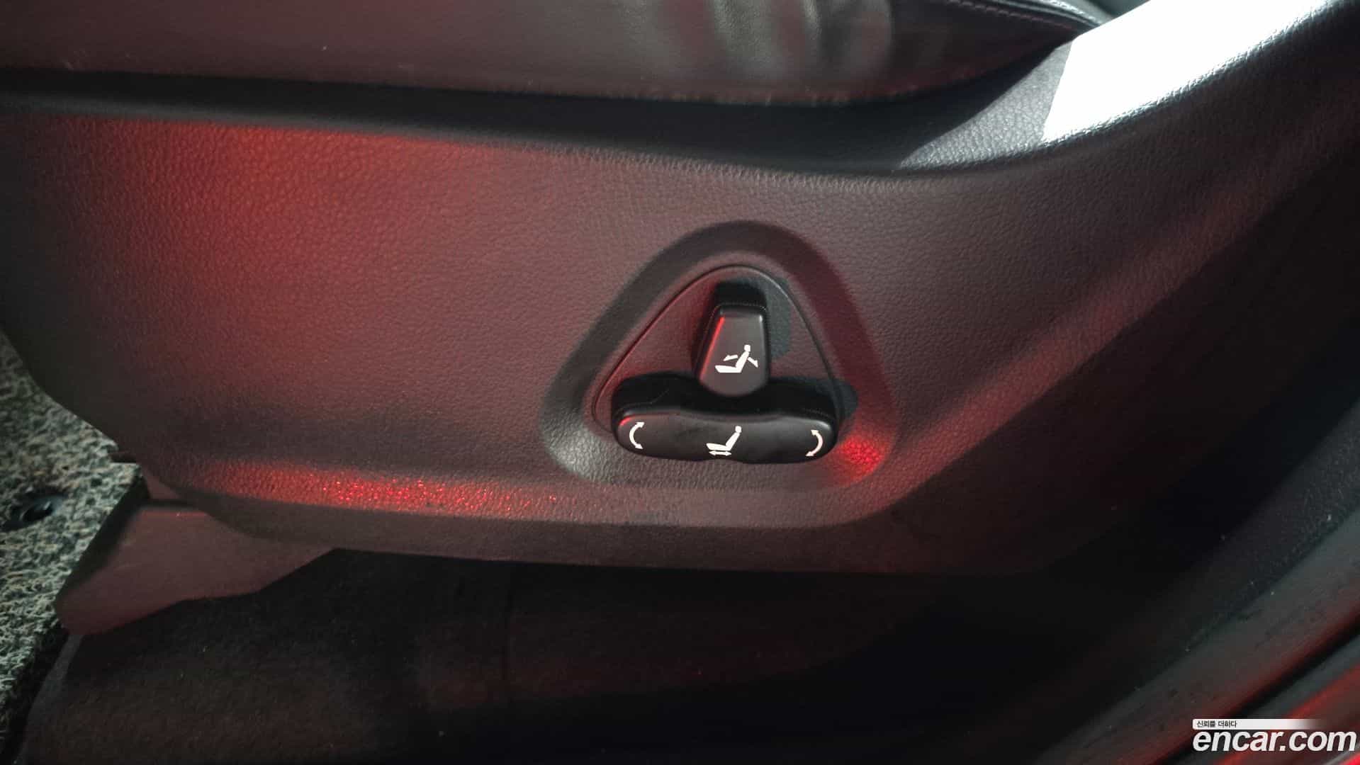 Rexton KG Mobility 2018.9-INNER-035