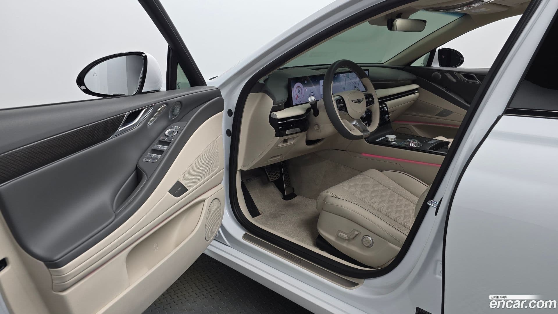 Main__Slider__Photo:G80 Genesis 2025.9-9