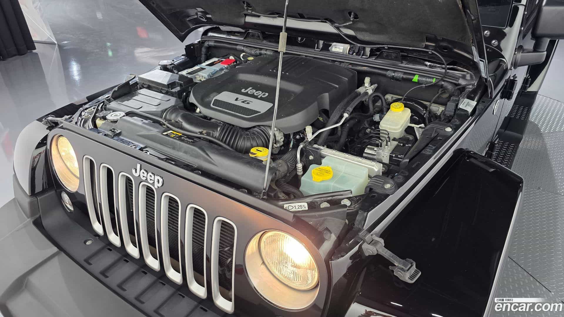 Wrangler Jeep 2017.2-OUTER-006