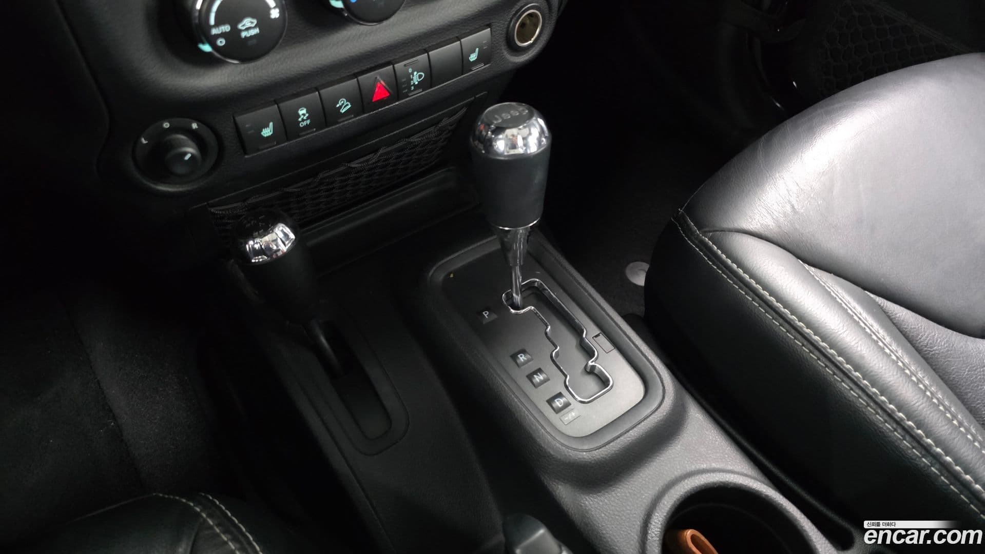Main__Slider__Photo:Wrangler Jeep 2017.2-8