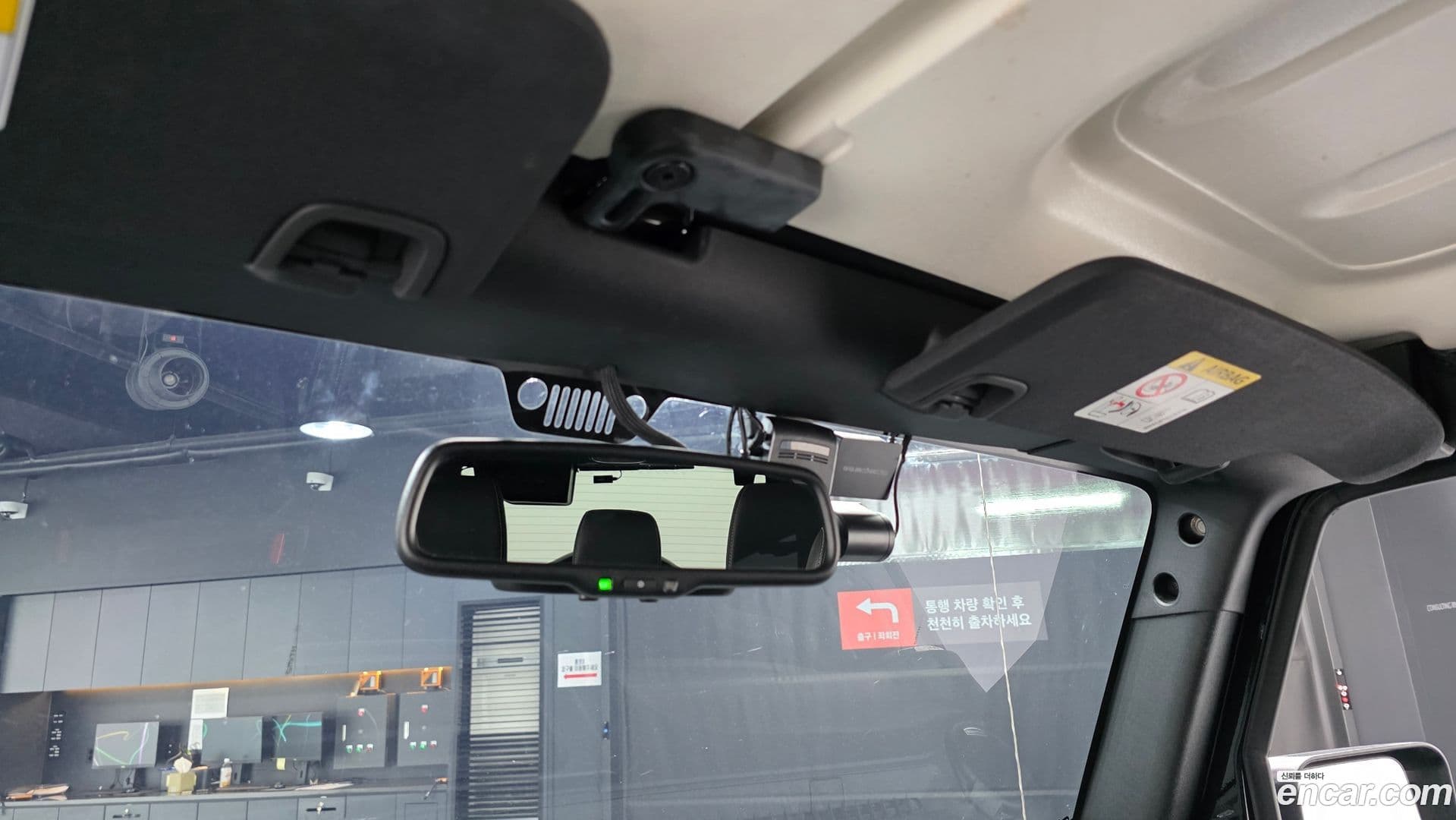 Main__Slider__Photo:Wrangler Jeep 2017.2-18