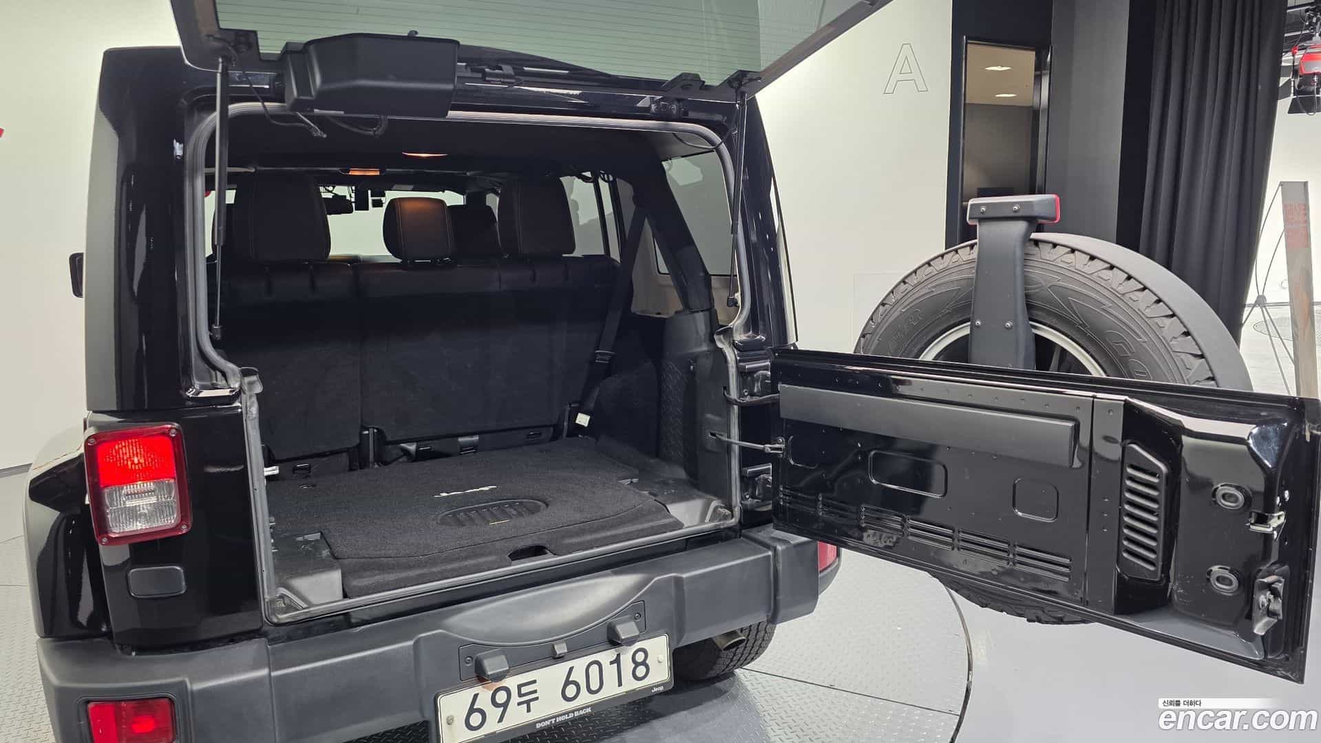 Wrangler Jeep 2017.2-OPTION-024