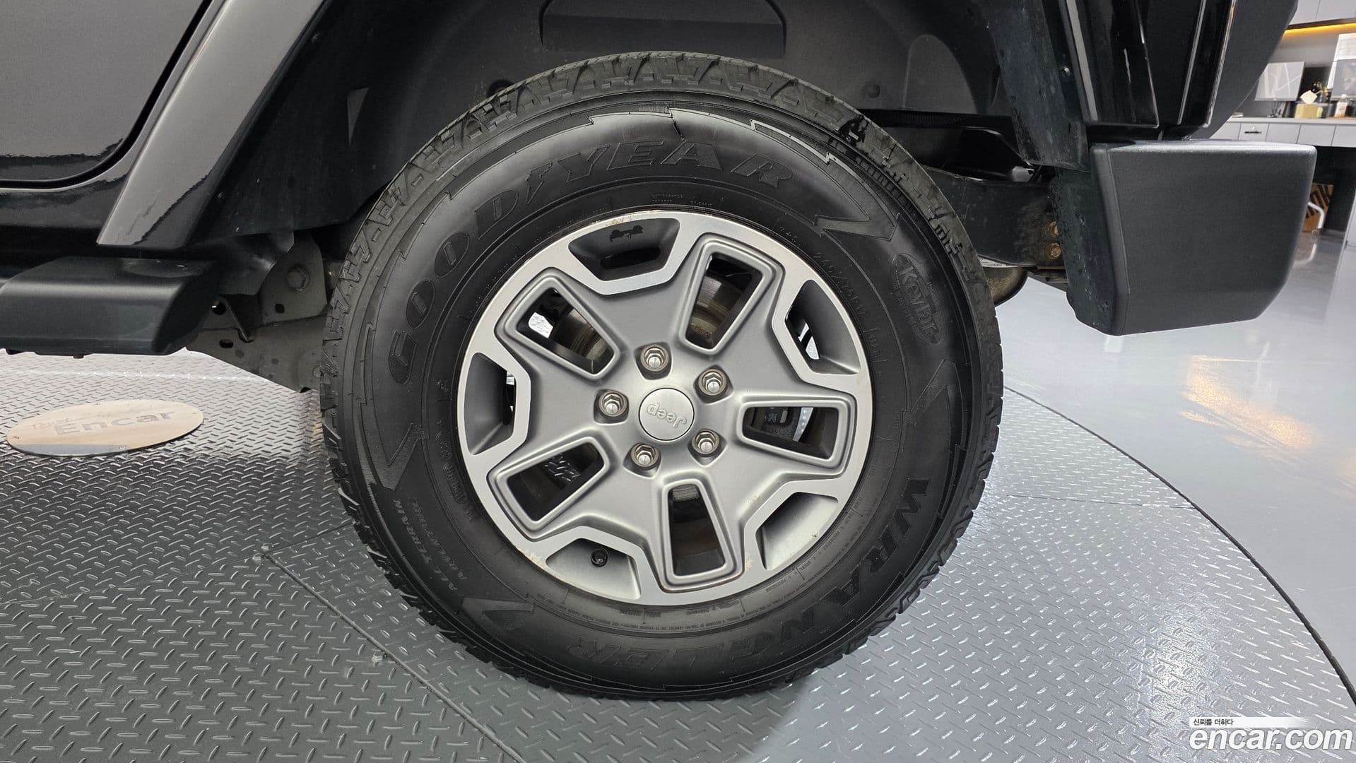 Main__Slider__Photo:Wrangler Jeep 2017.2-20