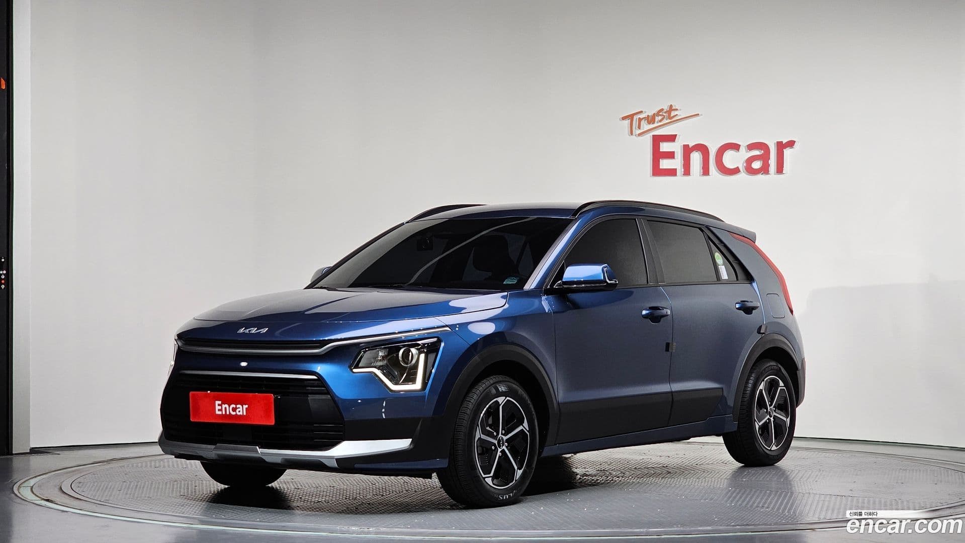 Main__Slider__Photo:Niro Kia 2022.4-0