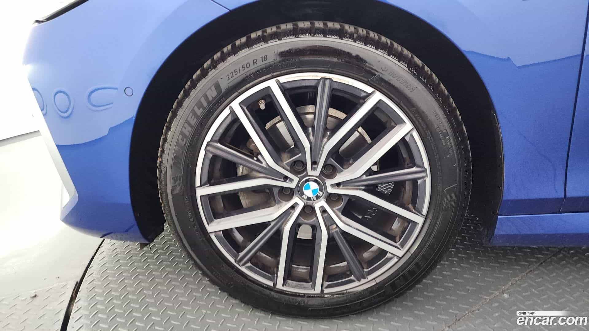 2-Series BMW 2022.10-OUTER-005