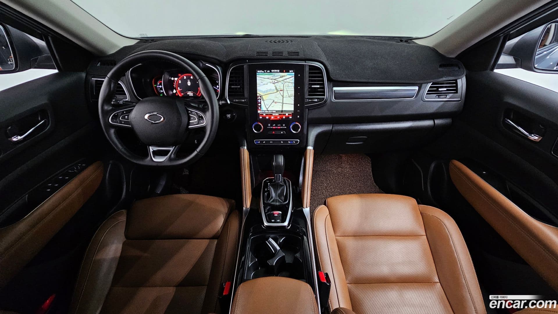 Main__Slider__Photo:QM6 Renault Korea 2021.8-7
