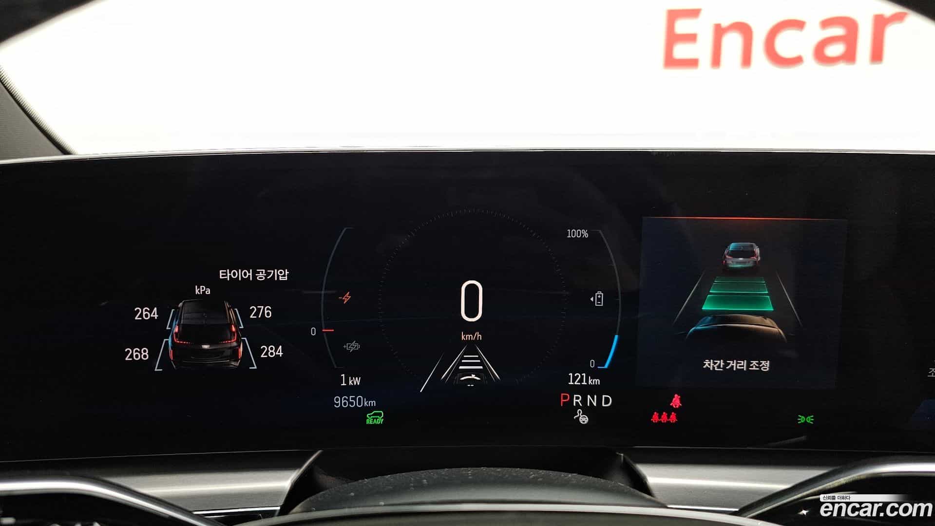 Lyriq Cadillac 2024.7-INNER-008