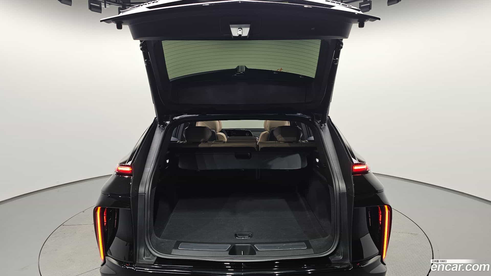 Lyriq Cadillac 2024.7-OPTION-045