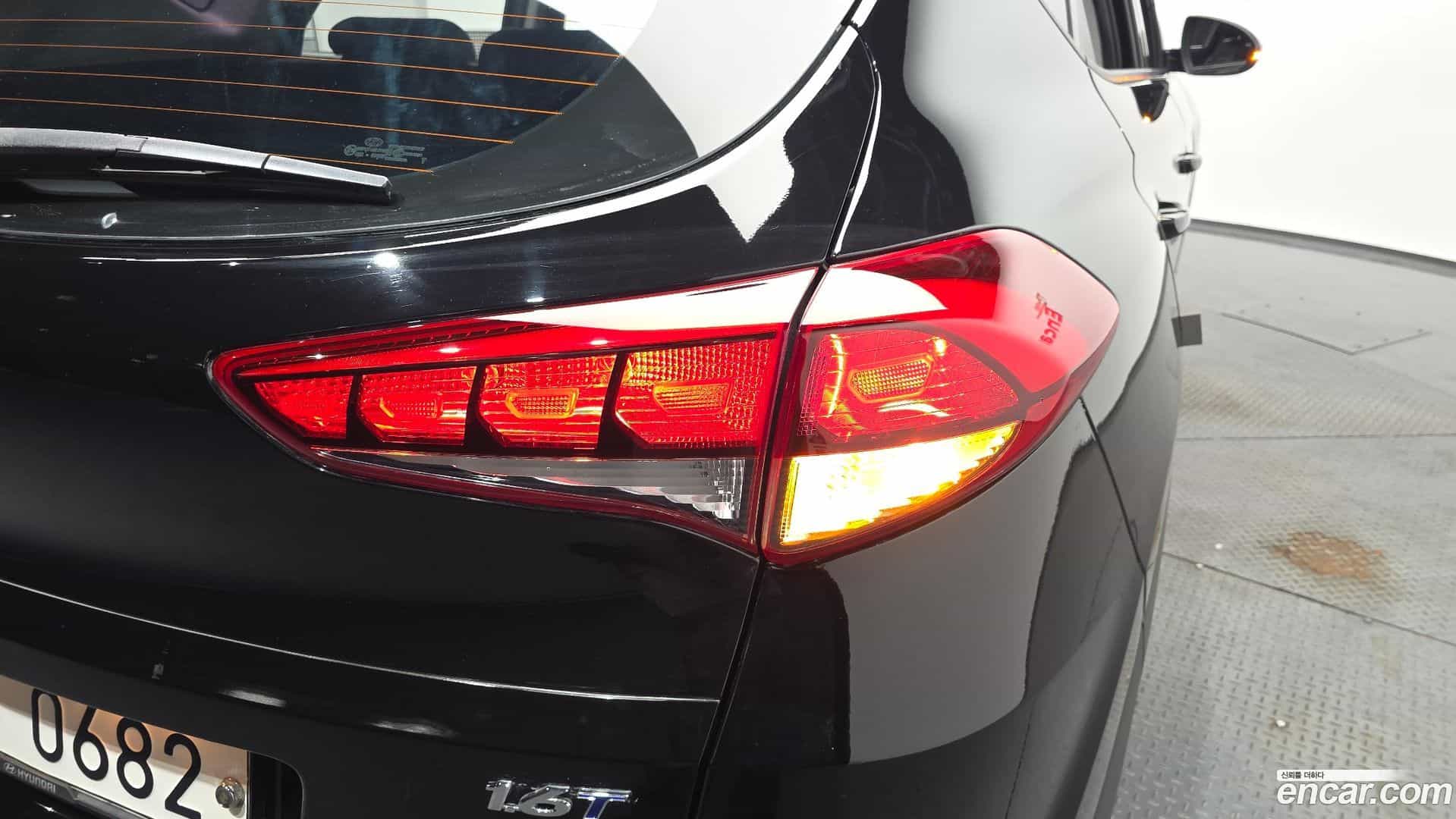 Tucson Hyundai 2016.5-OUTER-033